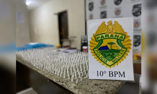 
							Rapaz é preso com mais de 700 pinos de cocaína em Apucarana
						
						