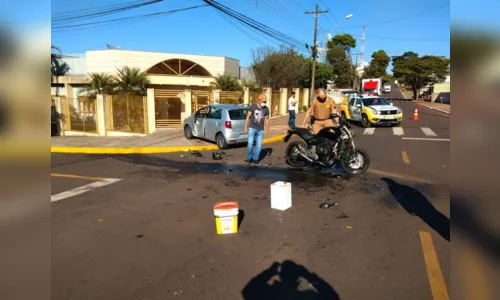 
							Pai e filho sofrem ferimentos após acidente em Apucarana, assista
						
						