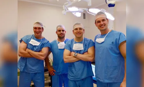 
							Dr. Guilherme Larsen; famoso cirurgião plástico é querido pelas atrizes globais e Misses
						
						