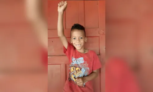 
							Menino ganha festa de aniversário após fazer cartaz pedindo ajuda
						
						