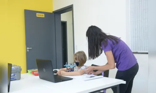 
							CódigoKid: Escola especializada em robótica e cursos de tecnologia se instala em Apucarana
						
						