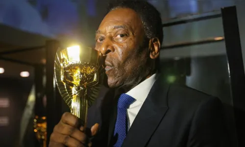 
							Pelé 80 anos: vida longa ao rei do futebol
						
						