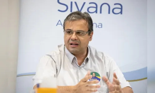 
							Sivana avalia como positiva a sabatina com candidatos de Apucarana
						
						