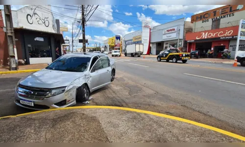 
							Gestante fica ferida após acidente na Avenida Minas Gerais
						
						