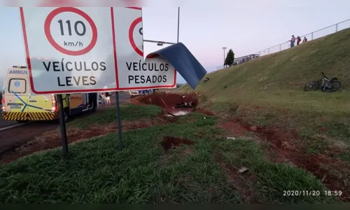 
							Capotamento deixa vítima grave na PR 444; helicóptero SAMU fez resgate
						
						