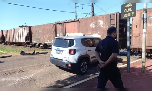 
							Acidente envolvendo carro e trem é registrado em Arapongas
						
						