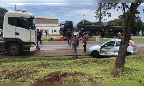 
							Capotamento próximo ao bonezão causa bloqueio parcial da BR-369
						
						
