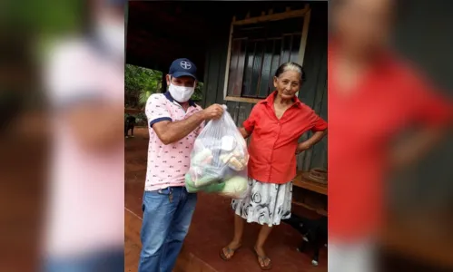 
							Prefeitura realiza entrega de alimentos da agricultura familiar para alunos
						
						