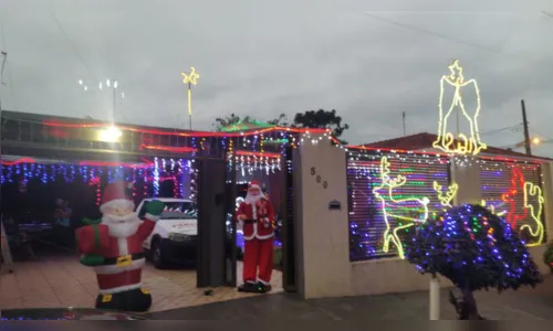 
							Enfeites de Natal: uma tradição que já dura 25 anos
						
						