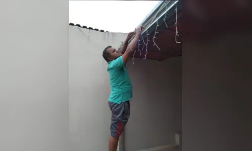 
							Enfeites de Natal: uma tradição que já dura 25 anos
						
						