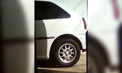 
							Câmeras de segurança flagram furto de veículo; Vídeo
						
						