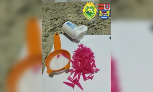 
							Homem conhecido no meio policial é preso com maconha e cocaína
						
						