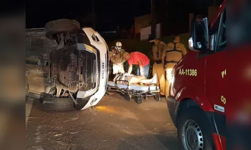 
							Range Rover capota na BR-376 na madrugada desta quarta-feira
						
						