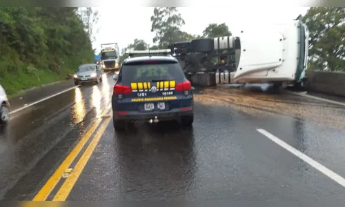 
							Acidente deixa vítima grave e interrompe trânsito em Ortigueira
						
						
