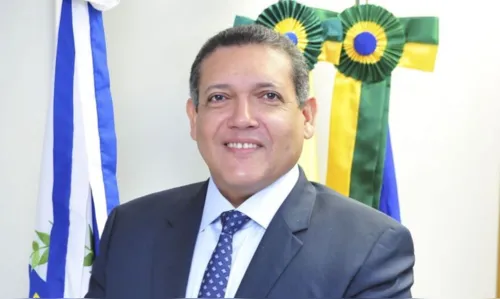 
							Relembre os principais acontecimentos de outubro
						
						