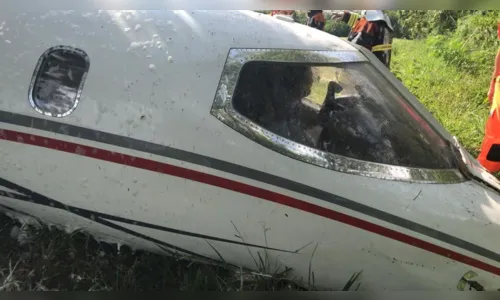 
							Aeronave cai em Aeroporto da Pampulha em Belo Horizonte
						
						