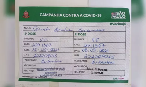 
							Mãe de Bolsonaro recebe segunda dose da vacina contra a covid-19
						
						