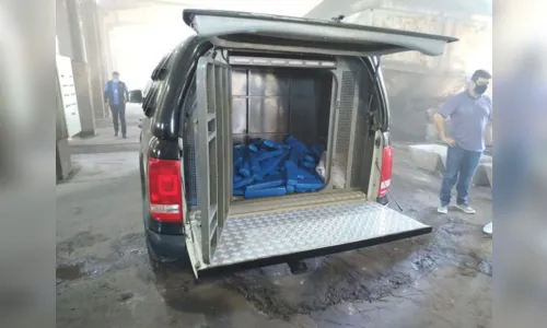 
							Polícia Civil incinera drogas e camisetas piratas
						
						