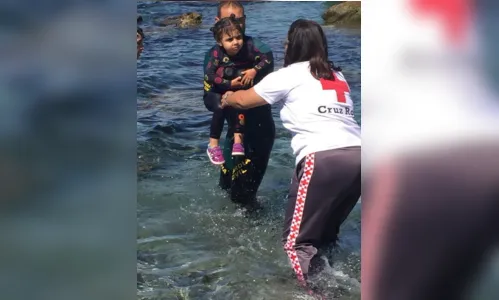 
						
							Guarda espanhol resgata bebê imigrante no mar
						
						