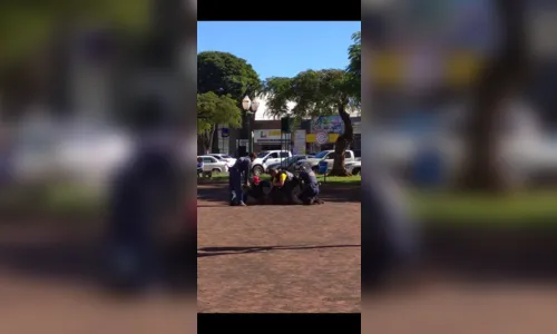 
							Homem de 44 anos surta no centro de Apucarana
						
						