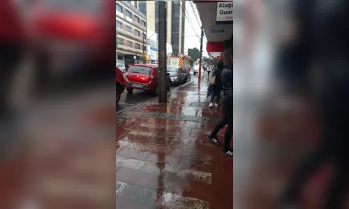 
							Siate atende mulher ferida em loja após queda de prateleira
						
						