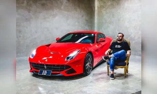 
							André Portugal será jurado de reality show na Record TV
						
						