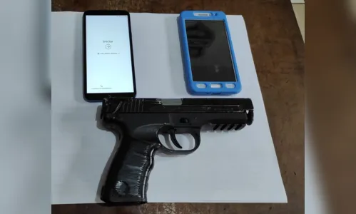 
							Motocicleta roubada em Arapongas é encontrada em Apucarana
						
						