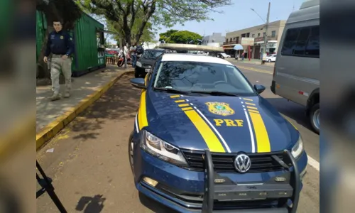 
							Acidente entre três veículos deixa motociclista ferido
						
						