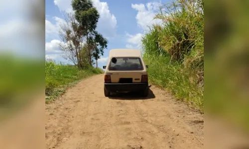 
							Apucaranense descobre que carro foi furtado após ligação
						
						