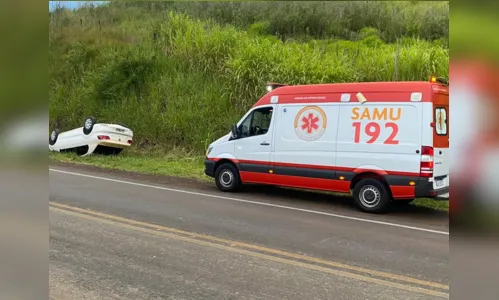 
							Carro desliza em esterco e capota em Apucarana
						
						