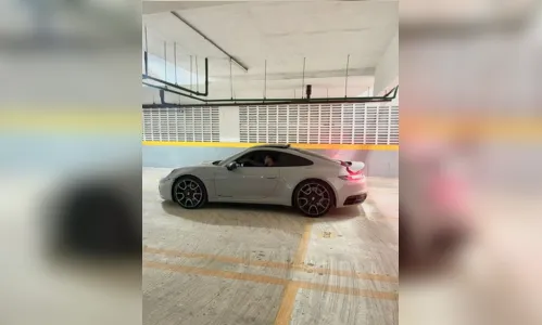 
						
							Harife Mello coleciona carros esportivos adaptados
						
						