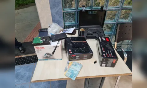 
							Homem é preso por contrabando de cigarros em Apucarana
						
						