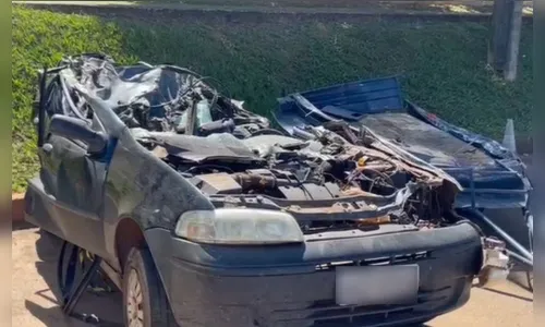 
							Casal morre atropelado por carreta enquanto trocava pneu
						
						