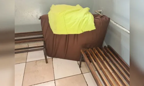 
							Menor é apreendido com objetos furtados de quiosque em Apucarana
						
						