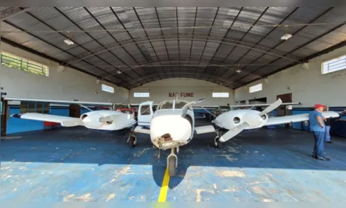 
							Avião faz pouso de emergência em aeroporto do Paraná
						
						