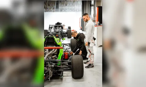 
							Piloto Rafael Soares almeja a Stock Car
						
						