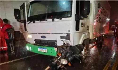 
							IML identifica vítimas de acidente ocorrido no Contorno Sul de Maringá
						
						