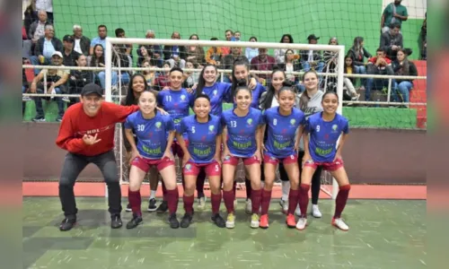 
						
							Futsal feminino de Apucarana conquista título regional
						
						