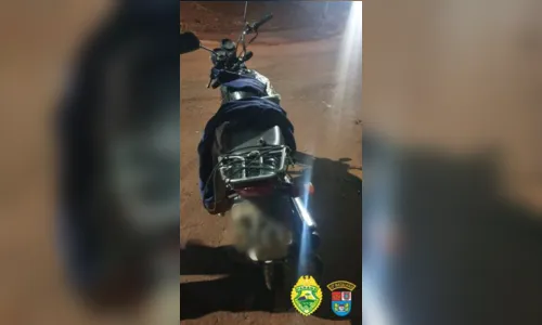 
						
							Menor furta moto com tanque vazio e é apreendido ao buscar combustível
						
						