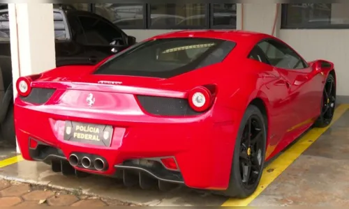 
							Ferrari apreendida pela PF vai a leilão no Paraná; veja as fotos
						
						