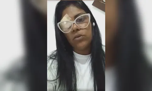 
							Mulher agredida por escutar samba sobre Exu perdeu visão de um olho
						
						