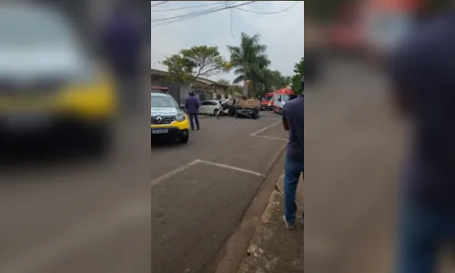 
							Capotamento é registrado no centro de Arapongas; três ficaram feridos
						
						