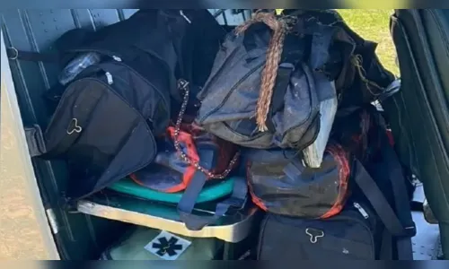
							Durante pescaria, homem encontra malas com 120 quilos de drogas
						
						
