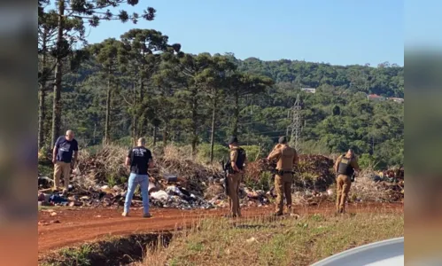 
						
							Corpo de homem pode ter sido desovado em estrada rural, diz polícia
						
						