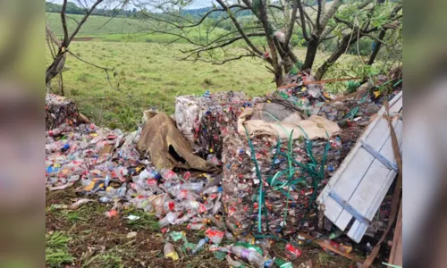 
						
							Caminhão carregado com sucata tomba e motorista morre na BR-369
						
						