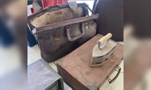 
							Professora encontra duas armas antigas em mochila de criança de 3 anos
						
						