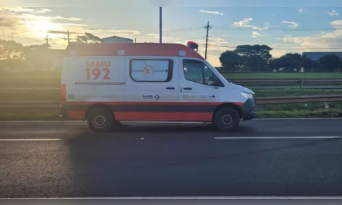 
							Motorista bate nas defensas da BR-369, em Apucarana
						
						