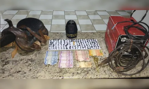 
							Mulher é presa no Michel Soni por tráfico de drogas e receptação
						
						