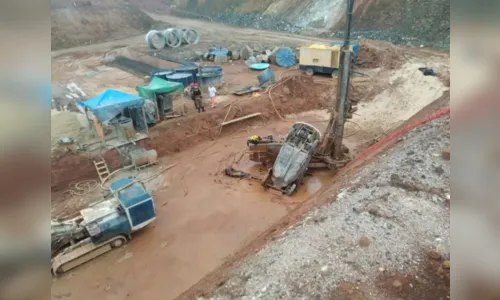 
						
							Motorista de Fusca morre ao despencar de barranco nesta segunda-feira
						
						