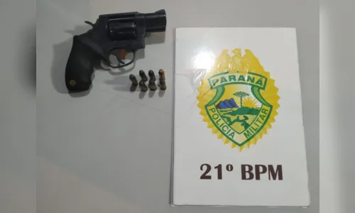 
							Em fuga, suspeito de tentativa de roubo bate moto em árvore e morre
						
						